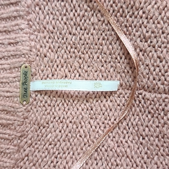 Free People v neck shaggy knit sweater - Picture 7 of 10